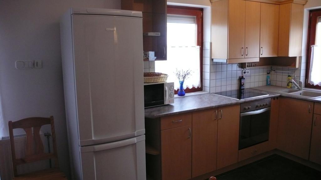Nyarido Apartman Leilighet Alsóörs Eksteriør bilde